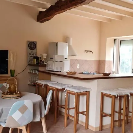 בית נופש La Jaunette, Fenil Avec Piscine *