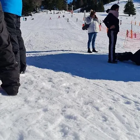La Jaunette, Fenil Avec Piscine