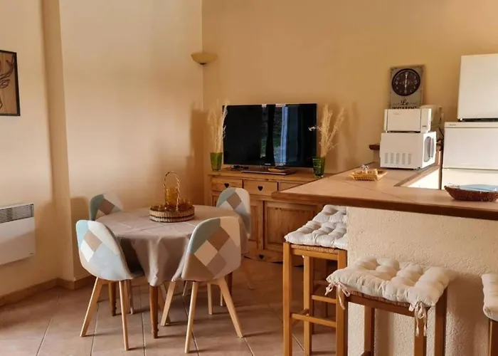 La Jaunette, Fenil Avec Piscine Ferienhaus